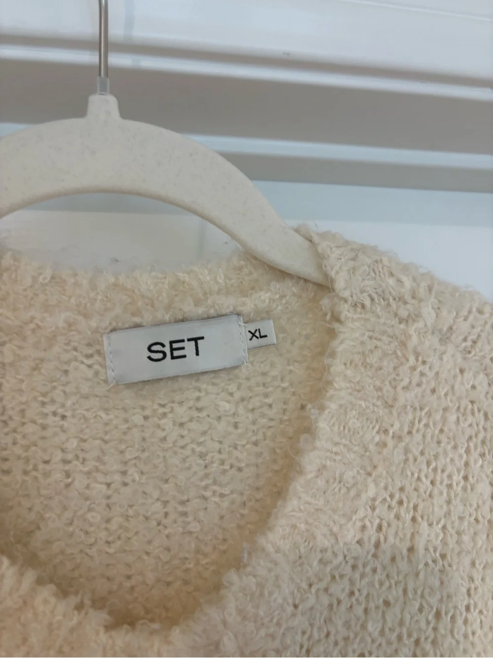 Set active Cream Cozy Knit Sweater